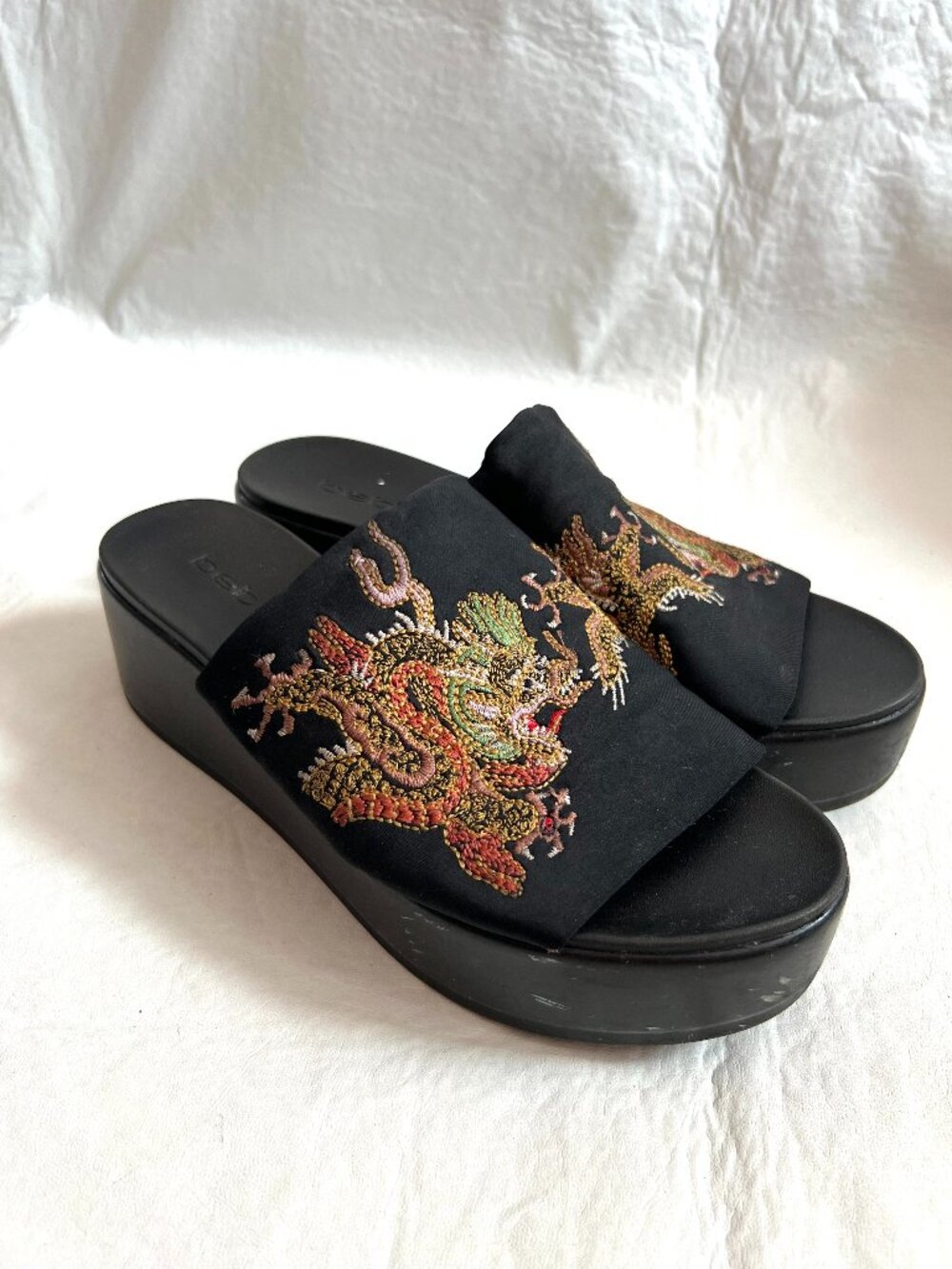 Y2K Vintage Bebe Sandals Platform Slides womens 7 7.5 Black Embroidered Dragon